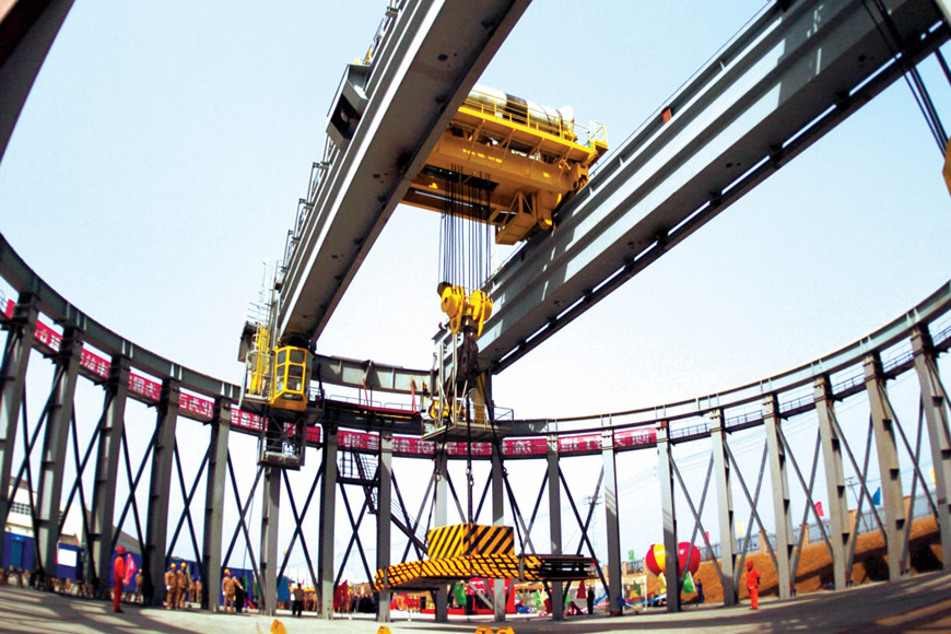 Lifting appliances for nuclear power plant